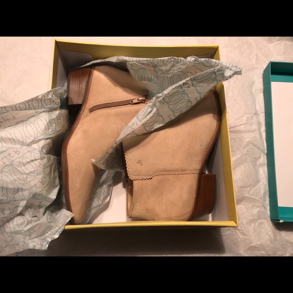 Jack Rogers Bailee Suede Bootie (Size 10) - Picture 1 of 5